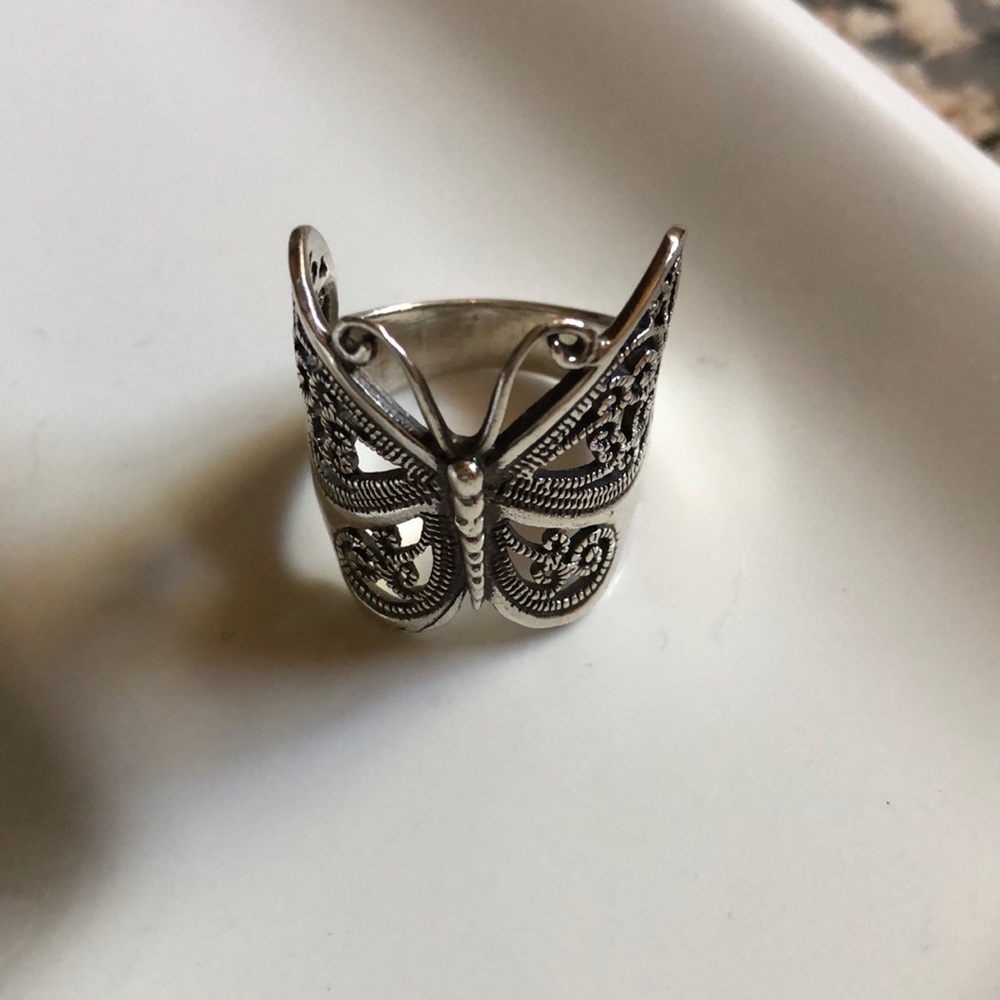Ladies butterfly ring - Picture 2 of 3